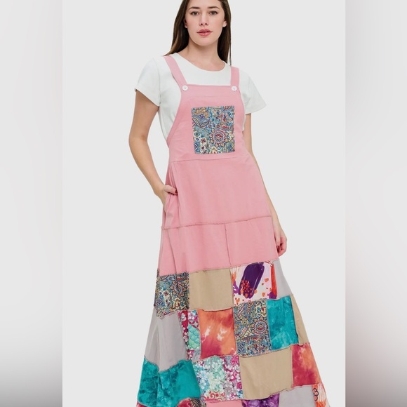 Dresses & Skirts - NWT Patchwork Maxi dress one size